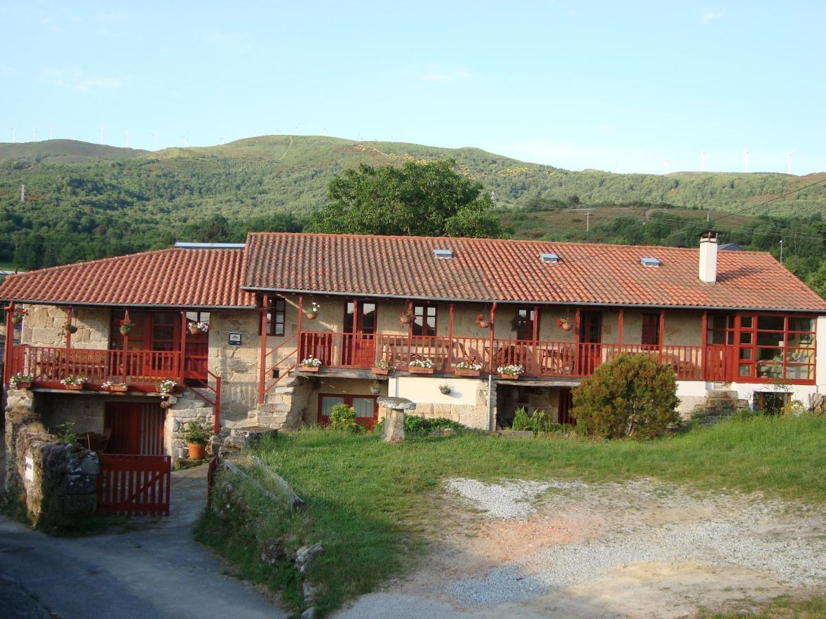 A Casa Da Eira Pensionat Cerreda Eksteriør billede
